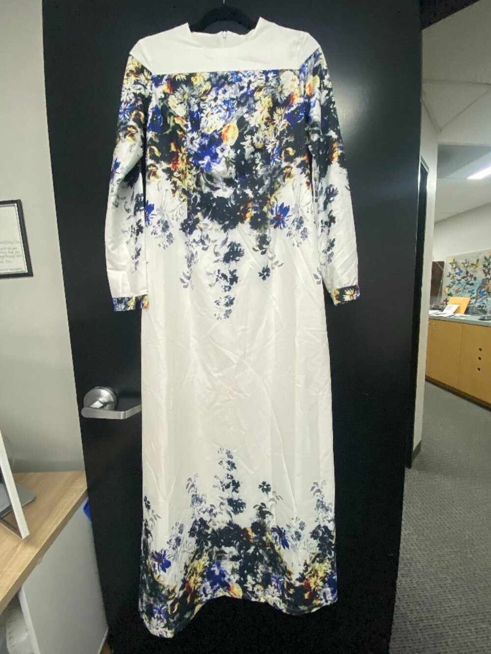 Annah Hariri Women Floral Maxi Dress - Size 4